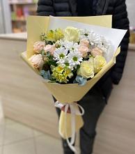 Букет цветов из:  Альстромерии, Розы и Хризантемы в Кулаково