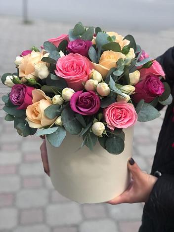 Цветочная композиция из Розы в шляпной коробке в Кулаково