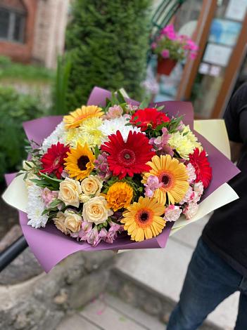 Букет цветов из: Герберы, Ромашки, Хризантемы, Розы и Подсолнухи в Кулаково