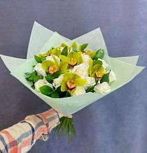 Букет цветов из:  Орхидеи и Розы в Кулаково
